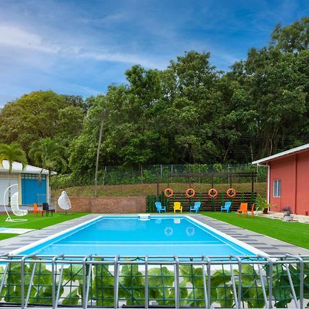 Hotel Putra Sentosa Retreat Camp, Sematan Exteriér fotografie